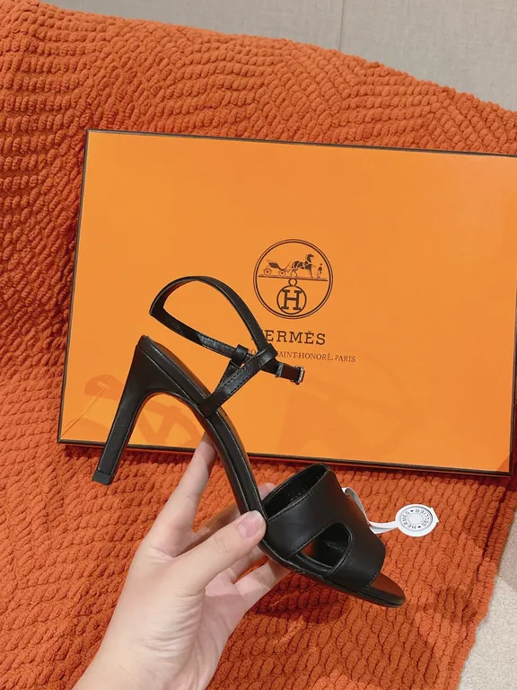 Hermes Shoe 